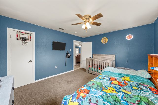 1004 W Elizabeth Drive, Robinson, TX 76706
