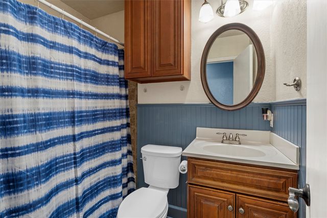 1004 W Elizabeth Drive, Robinson, TX 76706