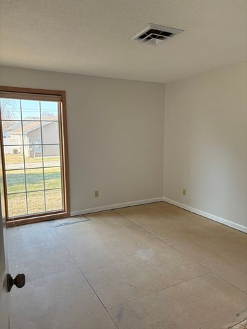 707 E Boulevard Street, Marion, IL 62959