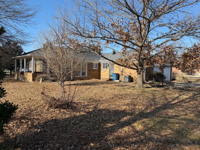 707 E Boulevard Street, Marion, IL 62959