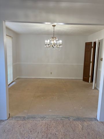 707 E Boulevard Street, Marion, IL 62959