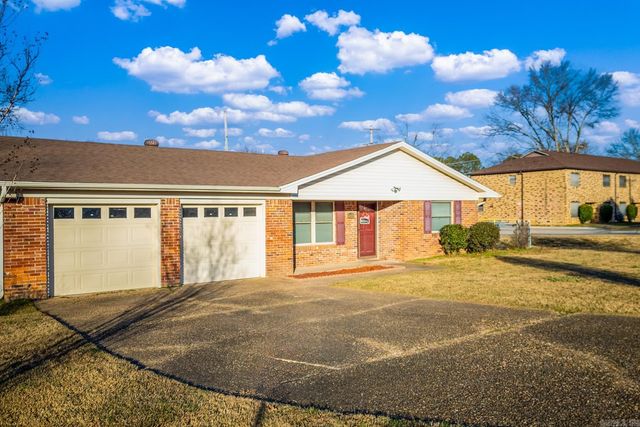 9325 Woodbine Drive, Sherwood, AR 72120