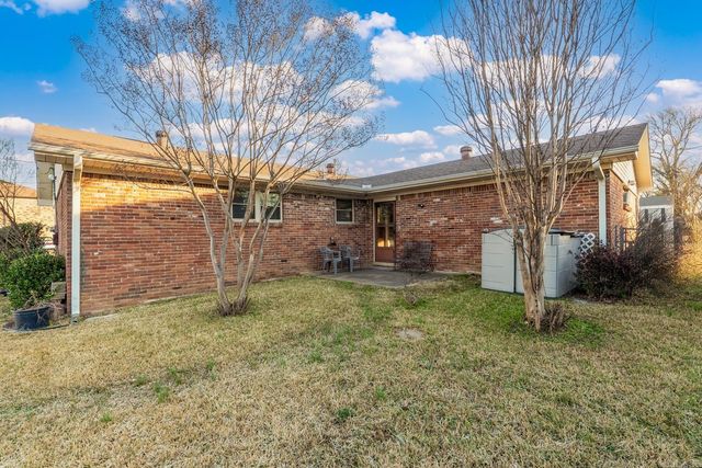 9325 Woodbine Drive, Sherwood, AR 72120