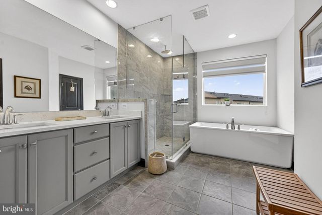 23132 BROOKSBANK SQ, Brambleton, VA 20148