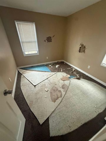 9244 Heyden, Detroit, MI 48228