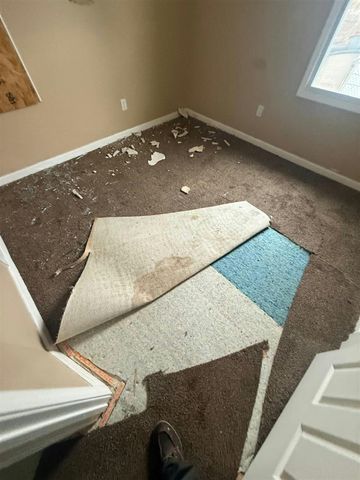 9244 Heyden, Detroit, MI 48228