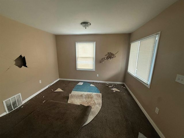 9244 Heyden, Detroit, MI 48228