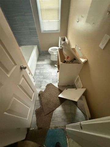 9244 Heyden, Detroit, MI 48228