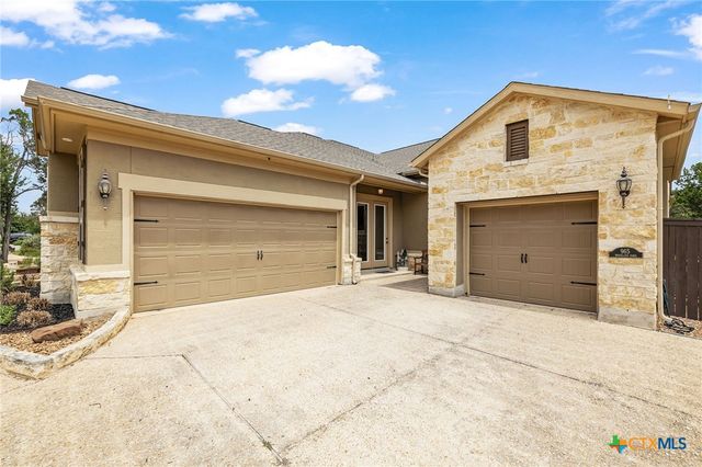 965 Woodland Oaks, New Braunfels, TX 78132