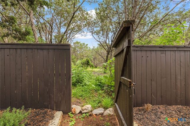 965 Woodland Oaks, New Braunfels, TX 78132