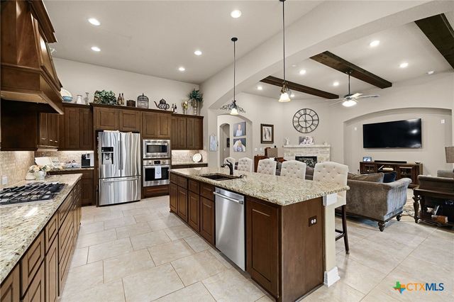 965 Woodland Oaks, New Braunfels, TX 78132