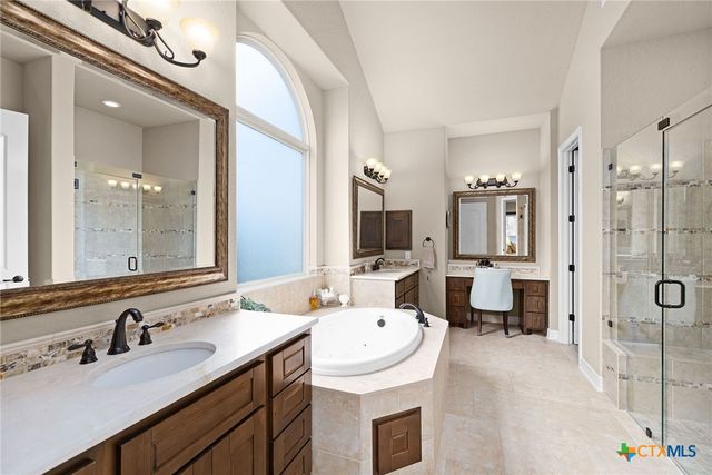 965 Woodland Oaks, New Braunfels, TX 78132
