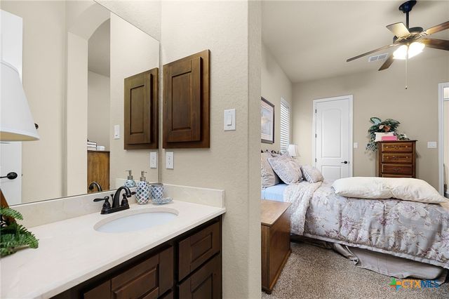 965 Woodland Oaks, New Braunfels, TX 78132