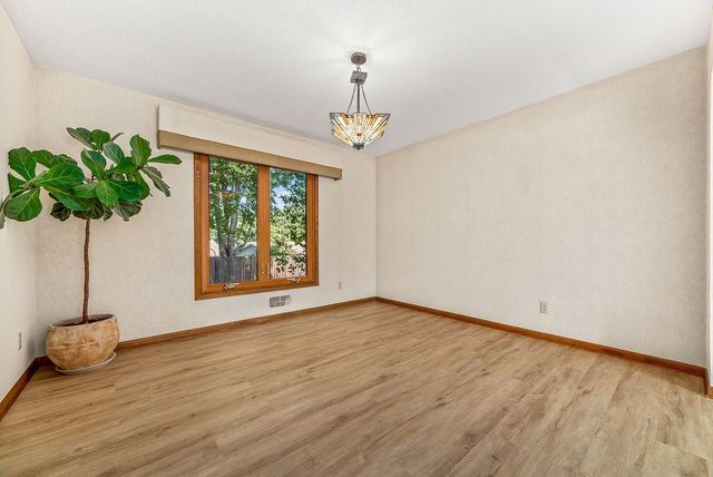 792 Mimosa Lane, New Brighton, MN 55112