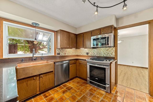 792 Mimosa Lane, New Brighton, MN 55112