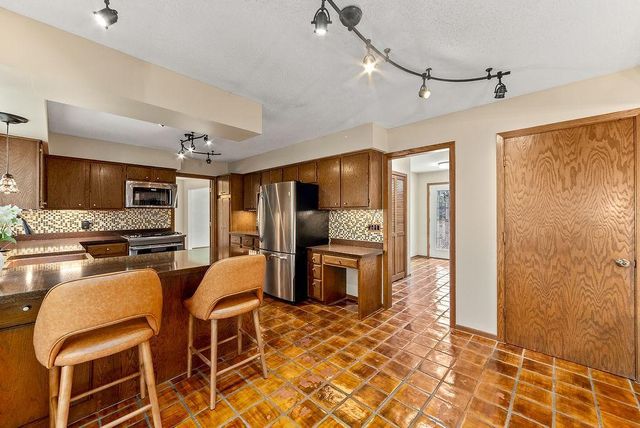 792 Mimosa Lane, New Brighton, MN 55112