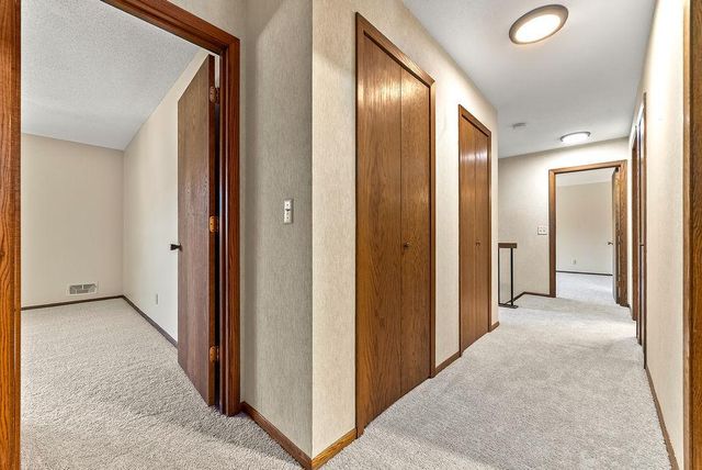 792 Mimosa Lane, New Brighton, MN 55112
