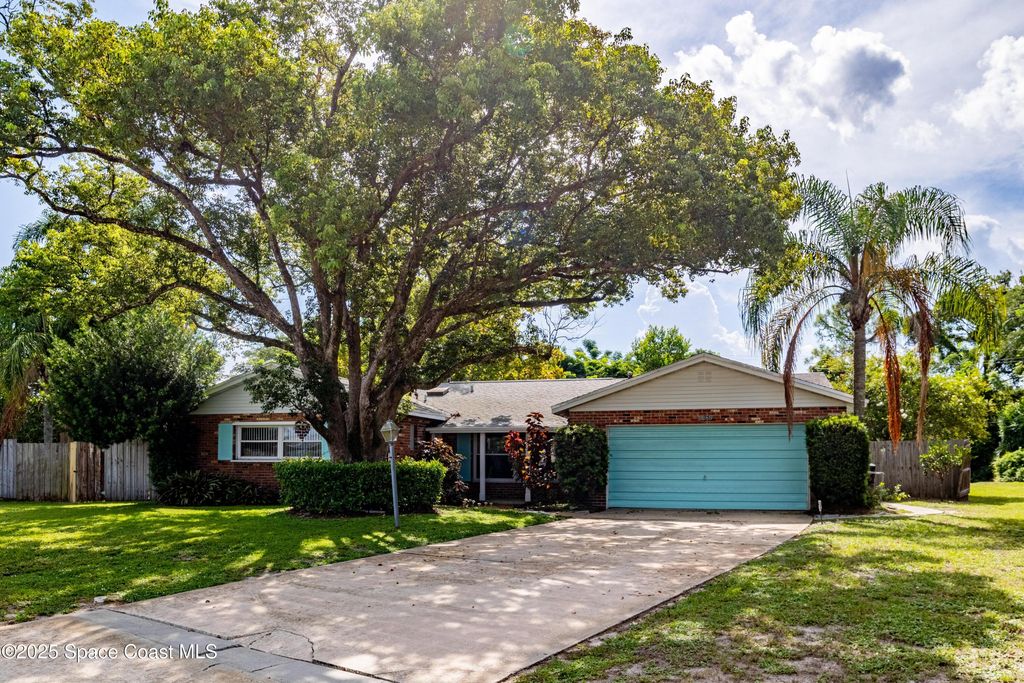 5285 Melissa Drive, Titusville, FL 32780