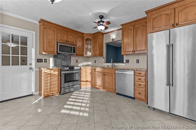 6824 Saint Julian Way, Fayetteville, NC 28314