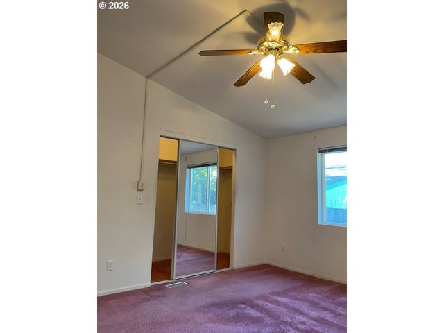 1949 Se PALMQUIST Rd 41, Gresham, OR 97080