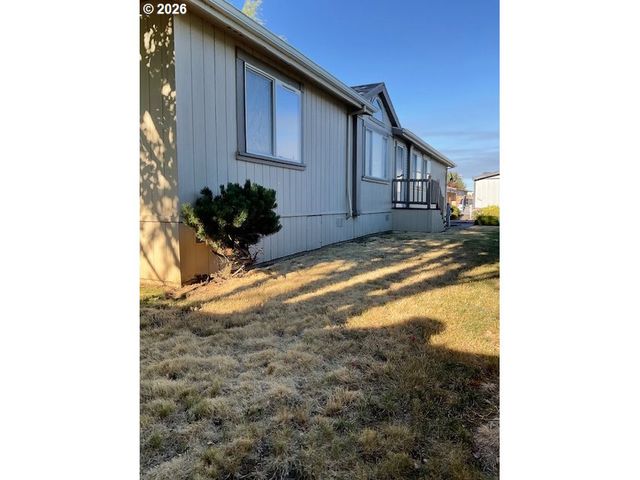 1949 Se PALMQUIST Rd 41, Gresham, OR 97080