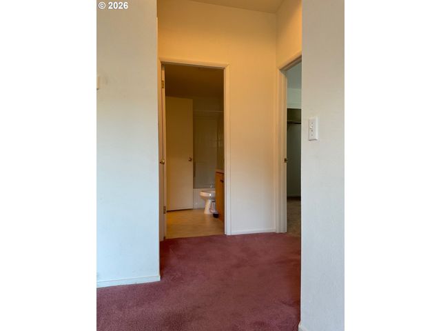 1949 Se PALMQUIST Rd 41, Gresham, OR 97080