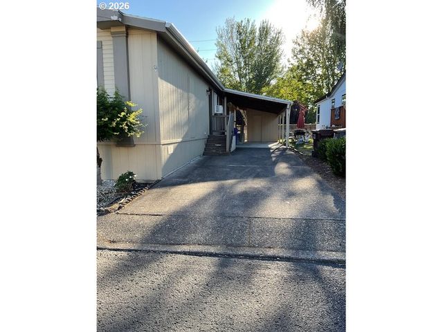 1949 Se PALMQUIST Rd 41, Gresham, OR 97080