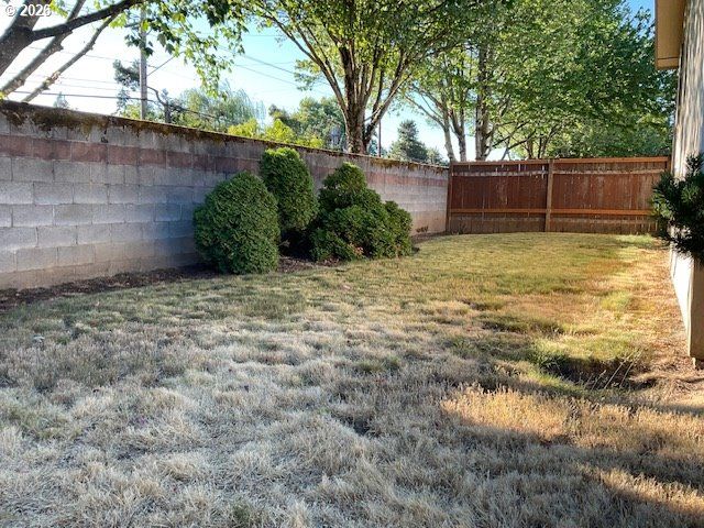1949 Se PALMQUIST Rd 41, Gresham, OR 97080