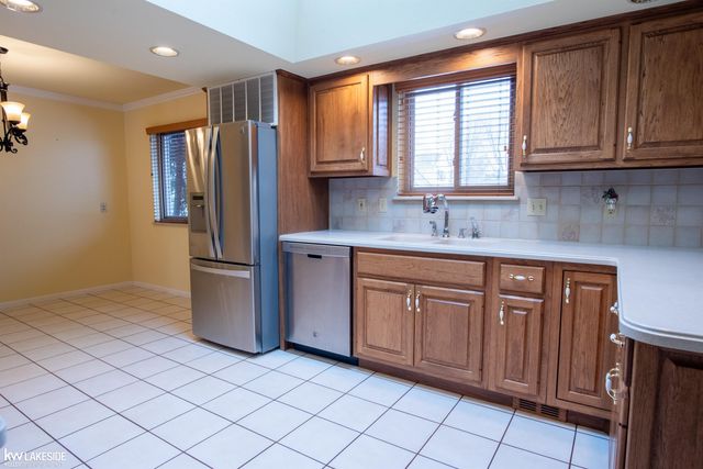 37936 Seaway Court, Harrison Twp, MI 48045