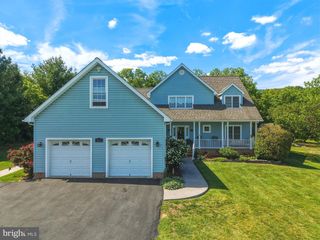 475 FAIRVIEW CIR, Woodstock, VA 22664
