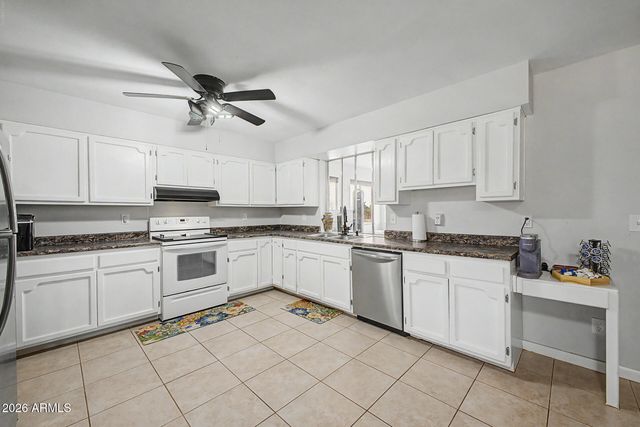 20915 W DALE Lane, Wittmann, AZ 85361