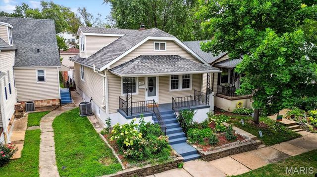4420 S Spring Avenue, St Louis, MO 63116