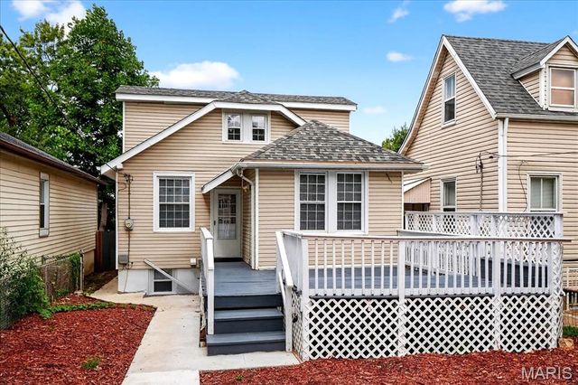 4420 S Spring Avenue, St Louis, MO 63116