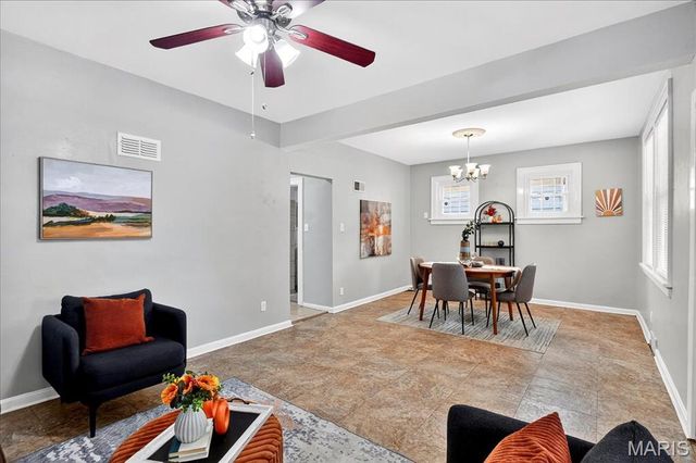4420 S Spring Avenue, St Louis, MO 63116