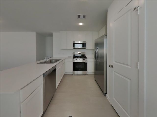 1722 Serenity Moon Drive, Crosby, TX 77532