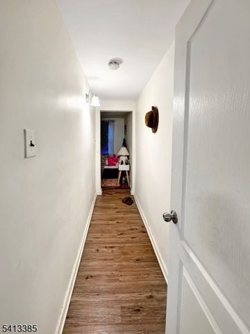 82 Palm St, Newark City, NJ 07106