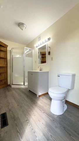 1208 E Austin Street, Bolivar, MO 65613