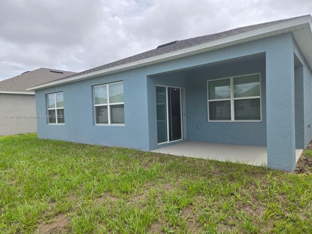 492 Taylor Groves DR 492, Lake Wales, FL 33898