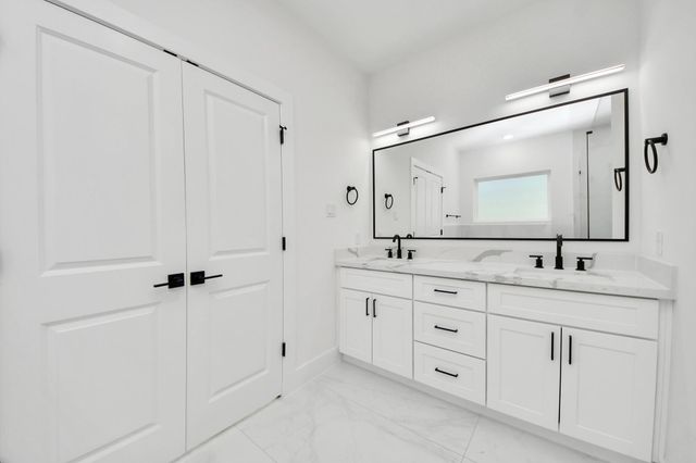 4802 Elysian Street CD, Houston, TX 77009