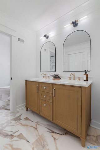 125 S South Hawk Drive, Rainbow City, AL 35906