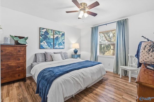 125 S South Hawk Drive, Rainbow City, AL 35906