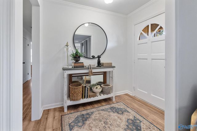 125 S South Hawk Drive, Rainbow City, AL 35906