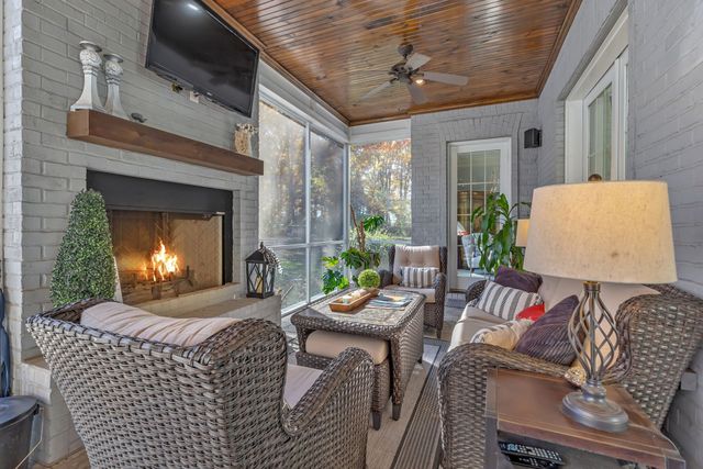 7167 Williams Rd, Christiana, TN 37037