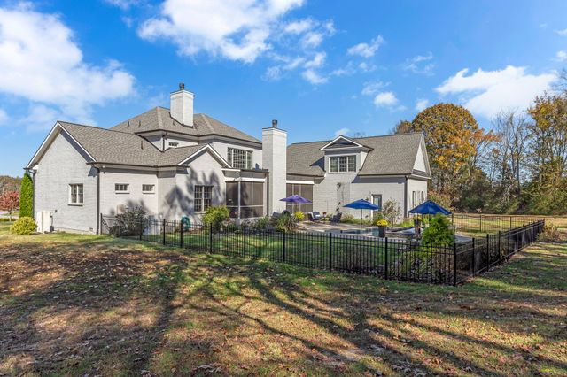 7167 Williams Rd, Christiana, TN 37037