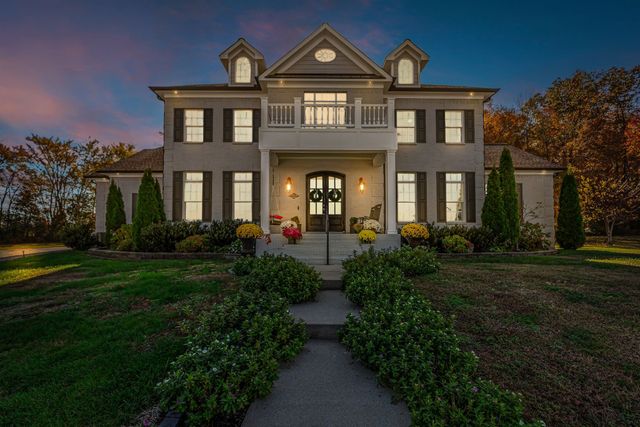 7167 Williams Rd, Christiana, TN 37037