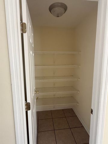 360 CHASTAIN Lane, Tallahassee, FL 32305