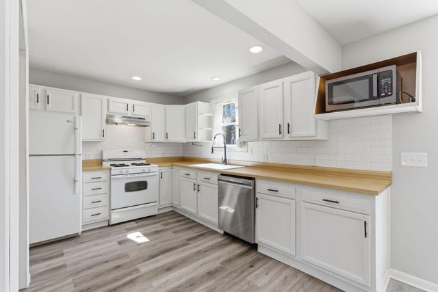 3061 W 943 N, Lake Village, IN 46349