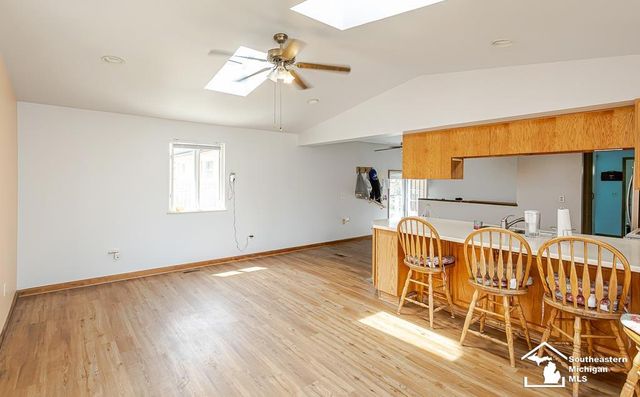 37613 Castle Drive, Romulus, MI 48174
