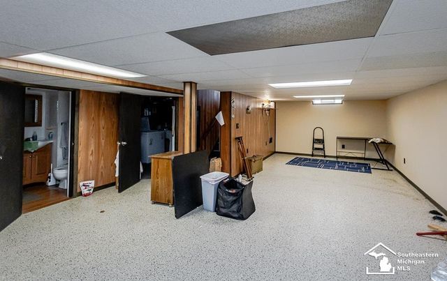 37613 Castle Drive, Romulus, MI 48174
