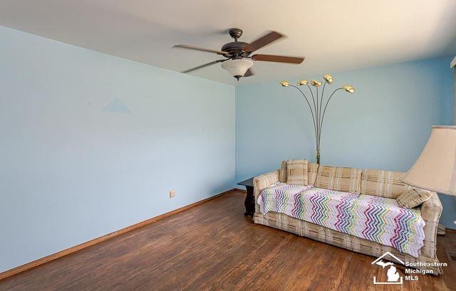 37613 Castle Drive, Romulus, MI 48174